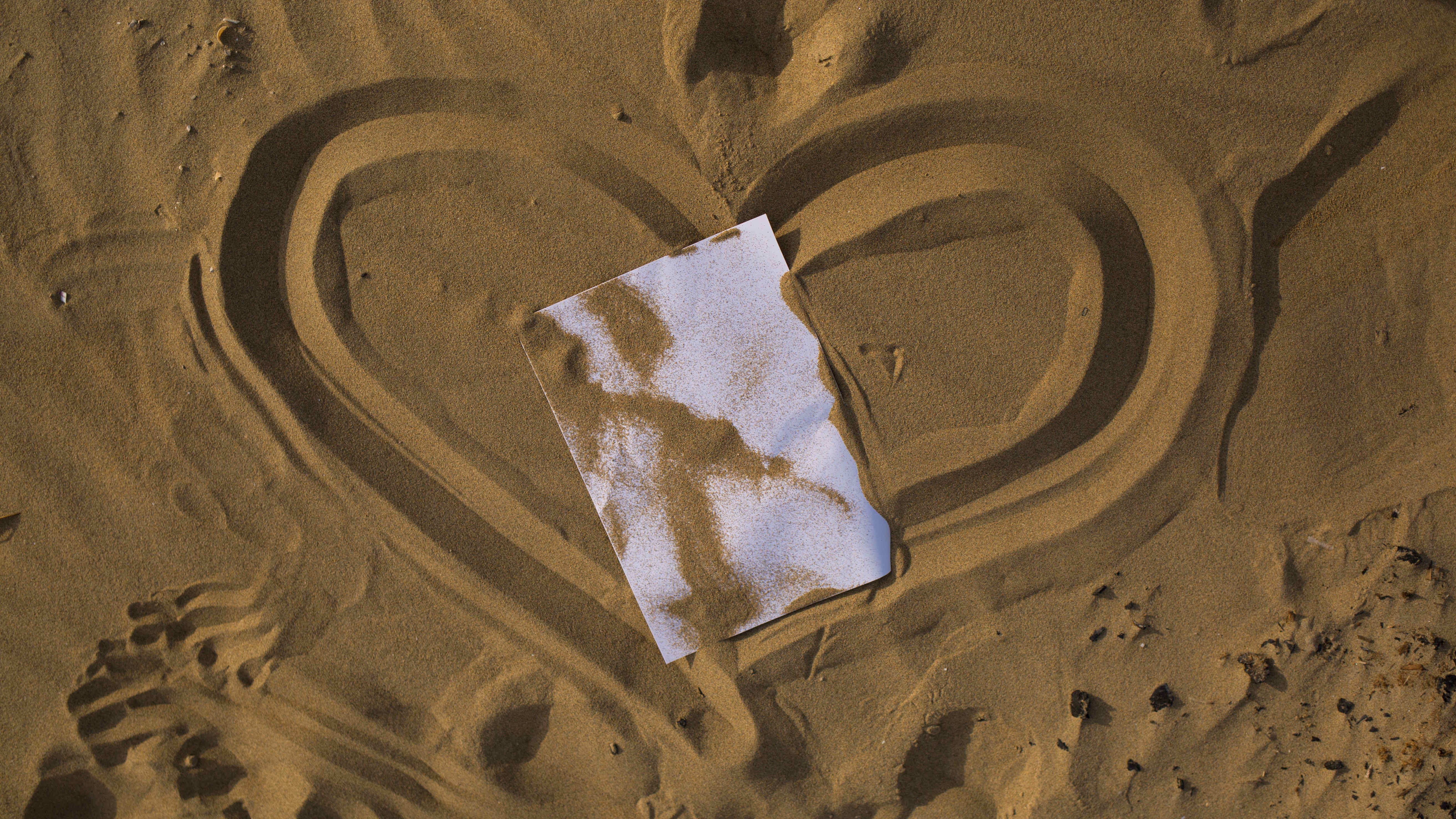 Hajruli Besar - Sabbie del tempo - Immagine selezionata